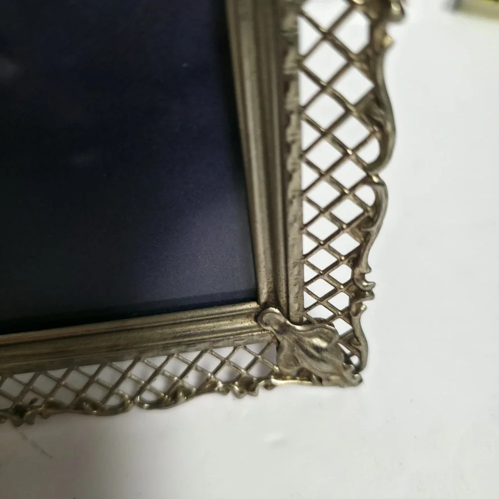 Vintage Hollywood Regency Gold Filigree Metal Picture Frame Ornate Lace Lattice